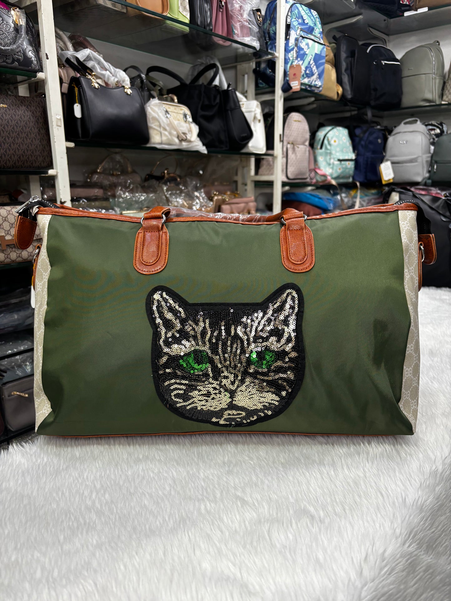 Airport look Duffel bag