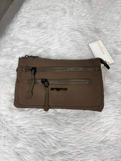 Daily use sling bag