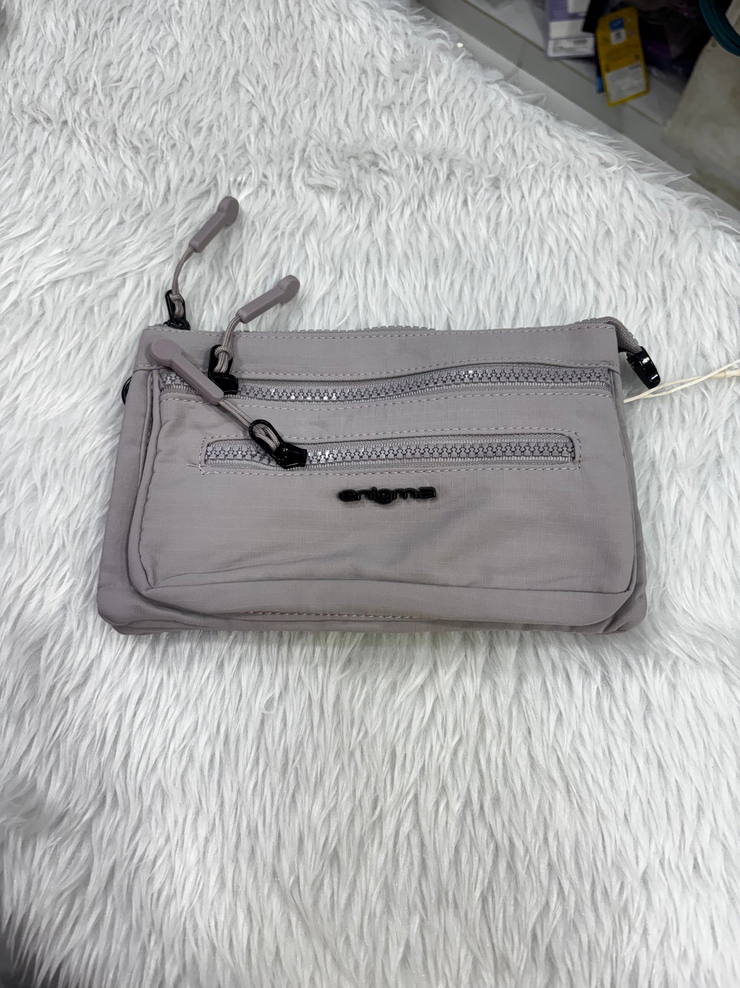 Daily use sling bag