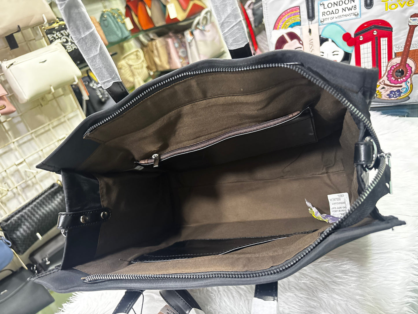 London road tote bag